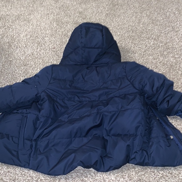 Gap Jacket Coat 5 years cold control max 🤍❄️ like new - Picture 6 of 10